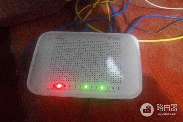 光猫1号灯在闪什么意思（光猫1号灯在闪什么原因）