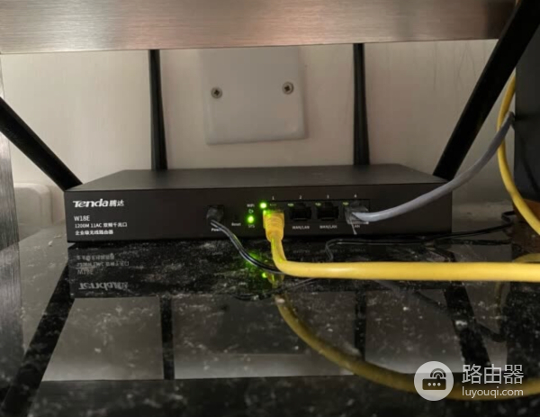 腾达W18E路由器测评(腾达无线路由器如何)