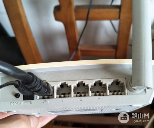 怎么恢复出厂设置wifi密码忘了怎么办(无线路由器怎么恢复出厂设置)