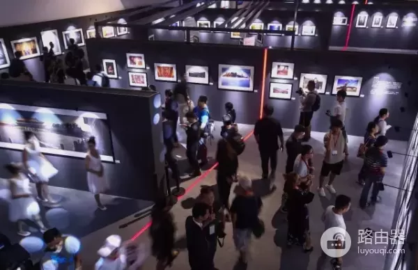 看完佳能的这场影展,又让我有了打印照片的冲动