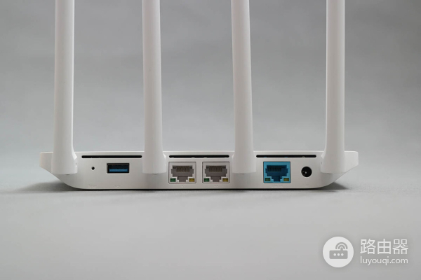 小米路由器3g和4a千兆版哪个好（小米路由器3g和4a千兆版对比区别）