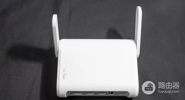 国产芯!迷你OpenWRT神器:SFT1200路由器,可当轻量NAS+热点共享