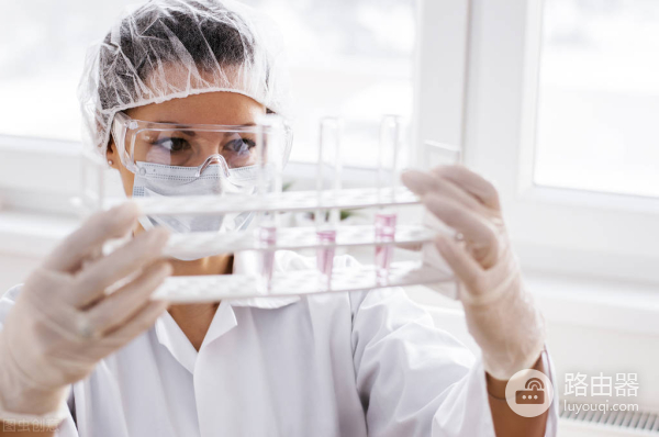 怎么查看wifi被盗用(如何检测是否有人偷了你的WiFi？)