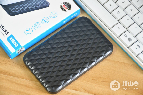 装入硬盘盒做移动硬盘(移动硬盘如何安装路由器)