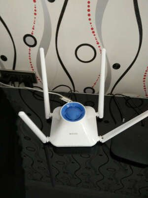 腾达f6的附件是什么（腾达f6的附件指是什么）