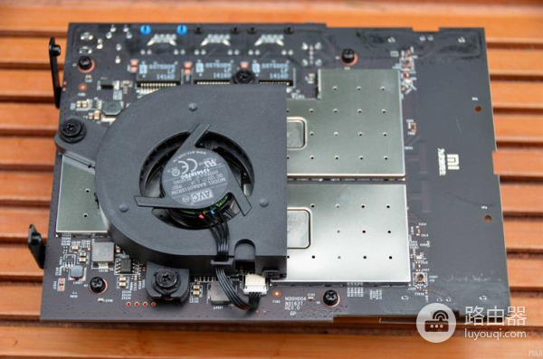 小米路由器风扇一直转怎么回事（小米路由器风扇一直转原因）