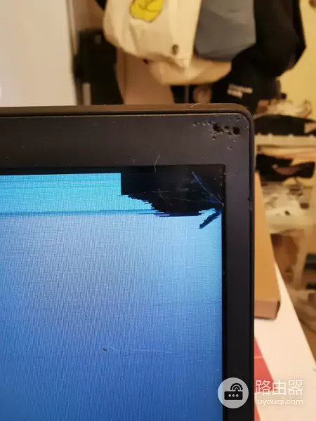 家里有人沉迷电脑(沉迷于电脑)