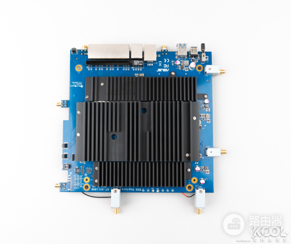 AX11000无线路由开箱拆解评测-AX11000拆解