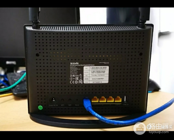 公司装机究竟怎么选路由器(小型公司如何选路由器)