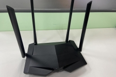 腾达ac10是千兆路由器吗（腾达ac10是否为千兆路由器）