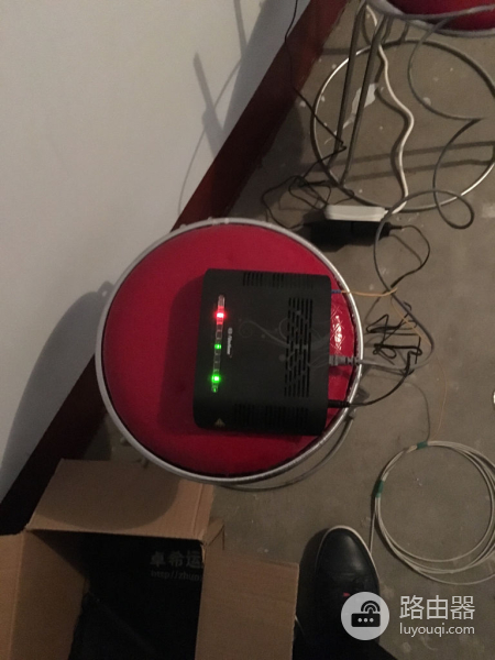 光猫红色灯亮是什么原因（光猫红色灯亮是怎么回事）