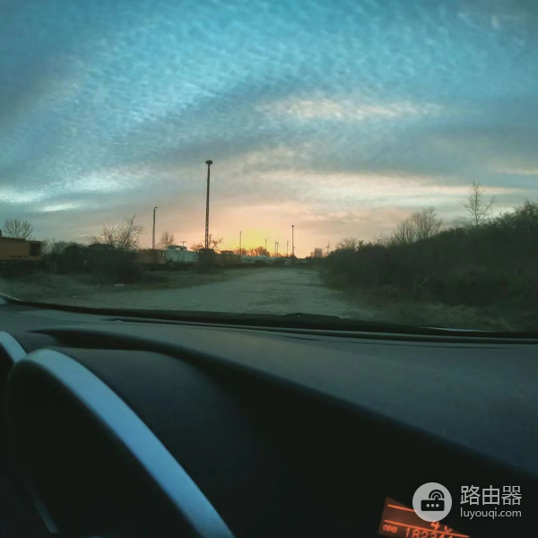 车用wifi怎么使用(车载wifi是怎么运作的?)