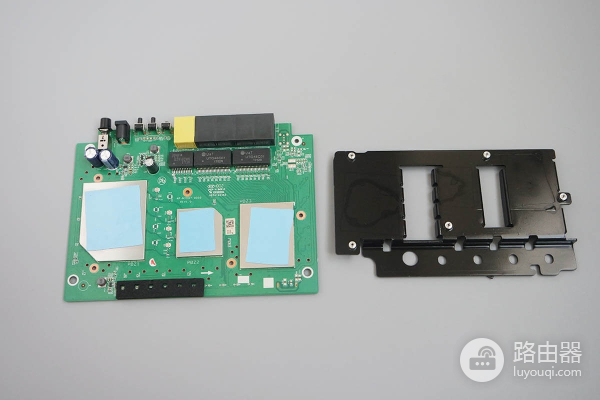 友讯DIR-878拆机揭秘AC1900无线路由器