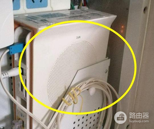路由器如何放进去-如何在房间装路由器