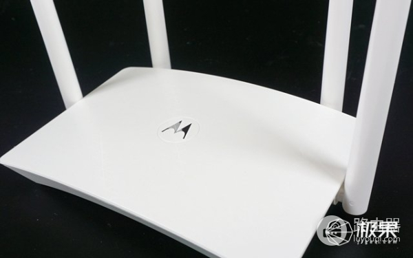 摩托罗拉也玩起了路由器-摩托罗拉路由器如何