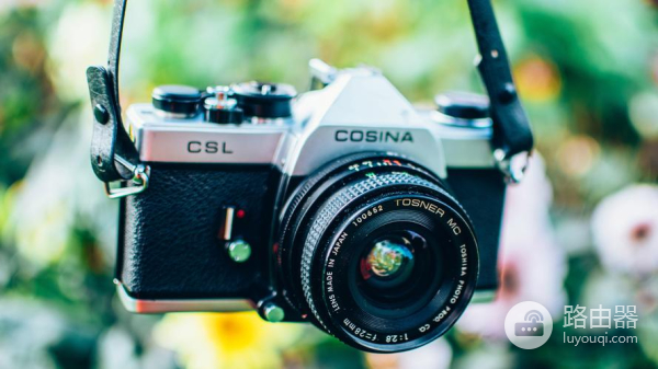 相机放了储存卡却显示不能用修复方式一览