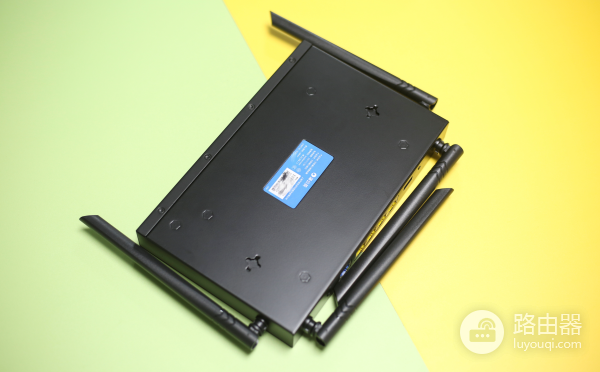 轻松组建私有云，家用办公都实用，企业级路由器蒲公英X5体验！