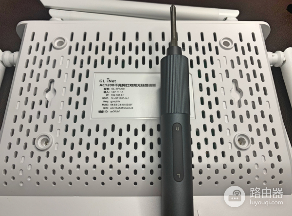 国产CPU路由器来袭!GL.iNet GL-SF1200简测,未来可期