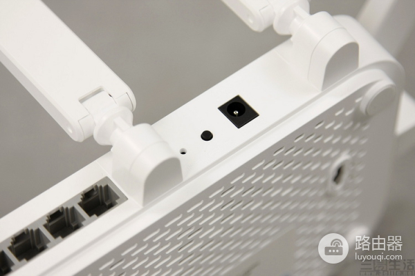 亲民高性能Mesh路由器：中兴AX3000巡天版评测