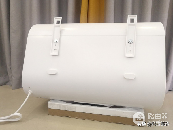 WIFI怎么安装热水器(老房子安装新热水器，华凌电热水器开箱评测)