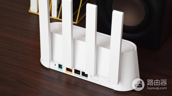 锐捷蜂鸟路由器和旗舰版的区别(锐捷蜂鸟路由器和旗舰版不同点是什么)