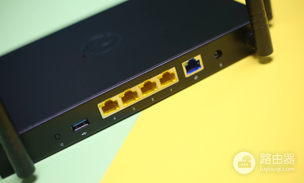 轻松组建私有云，家用办公都实用，企业级路由器蒲公英X5体验！