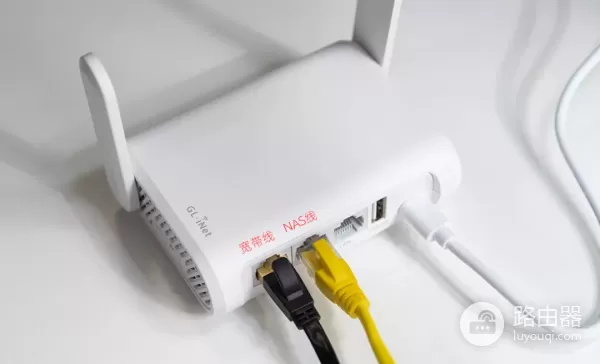 国产芯!迷你OpenWRT神器:SFT1200路由器,可当轻量NAS+热点共享