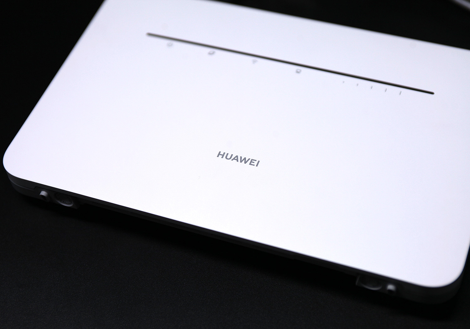 华为4G路由2 Pro评测:双管齐下 永不断网,如何做到1加1大于2的?