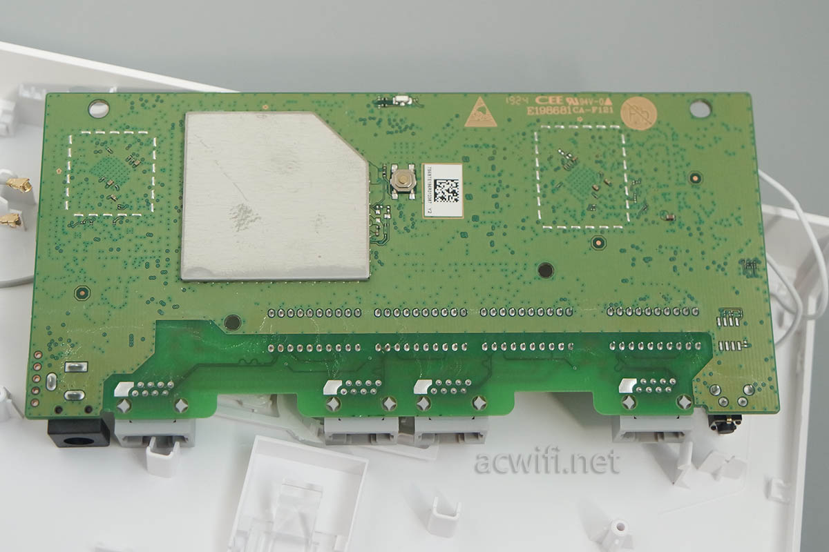 华为路由WS5200凌霄四核版怎么样?拆机评测