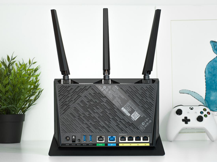 高端信仰 华硕RT-AX86U电竞WiFi6路由评测