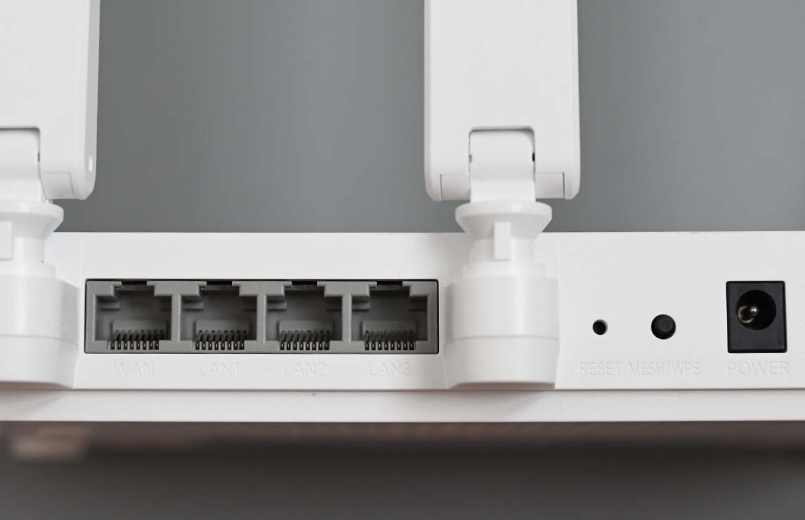 评测:中兴AX3000巡天版WiFi6路由器值不值得买?