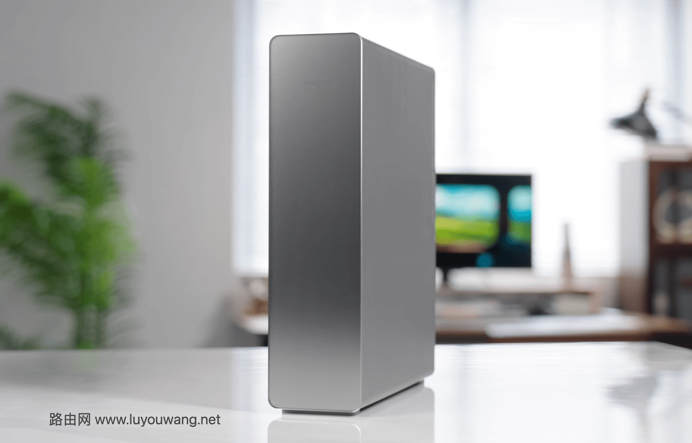 小米新款旗舰 Wi-Fi 7 路由器 BE10000 Pro 简单开箱拆机评测