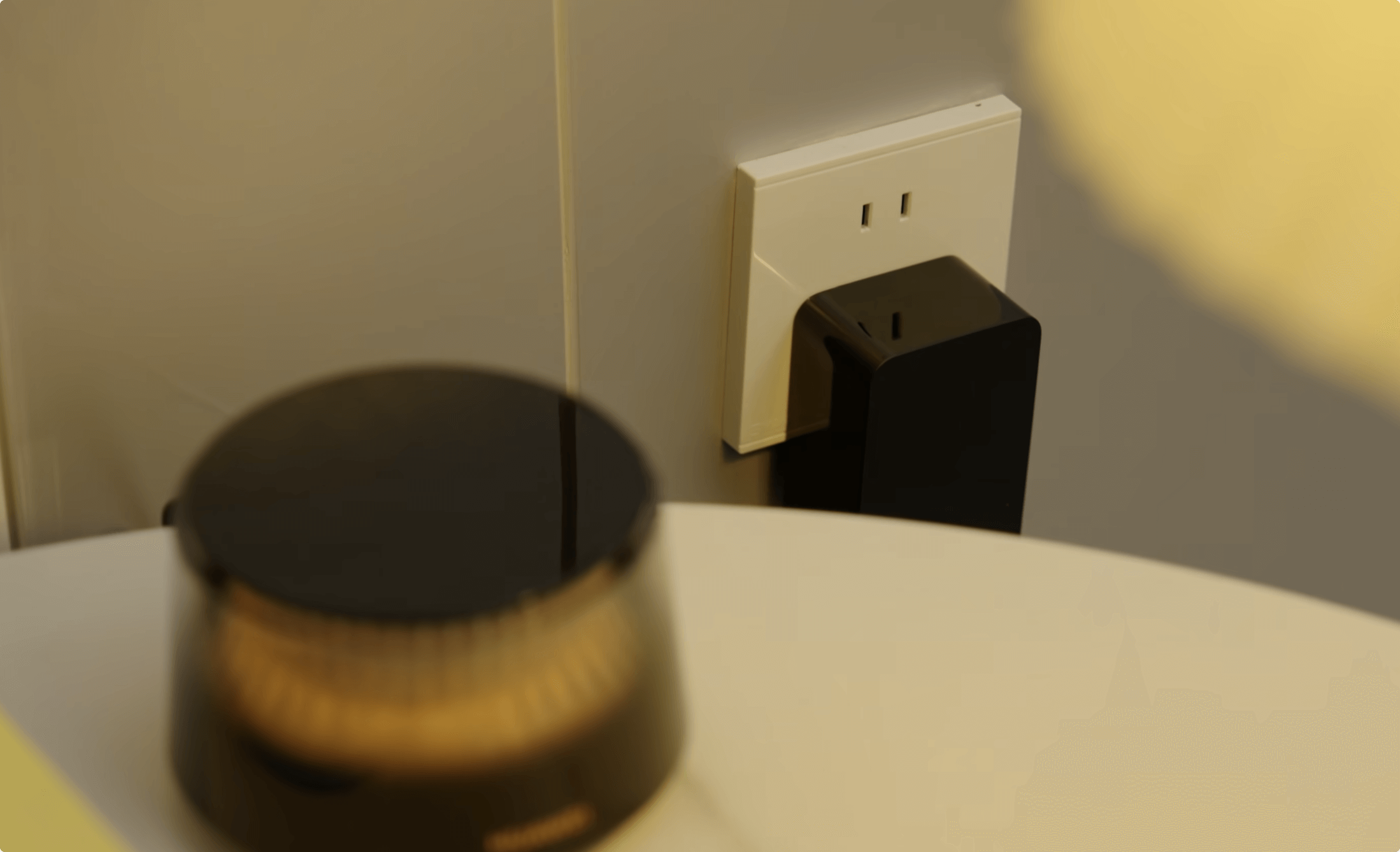 首个透明天线路由器 华为路由 X3 Pro 拆解,透明天线是怎么做的?