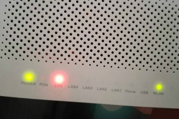 手机WiFi有感叹号无法上网如何解决?