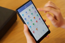 小米路由器黑色按钮在哪里（小米路由器黑色按钮位置详解）