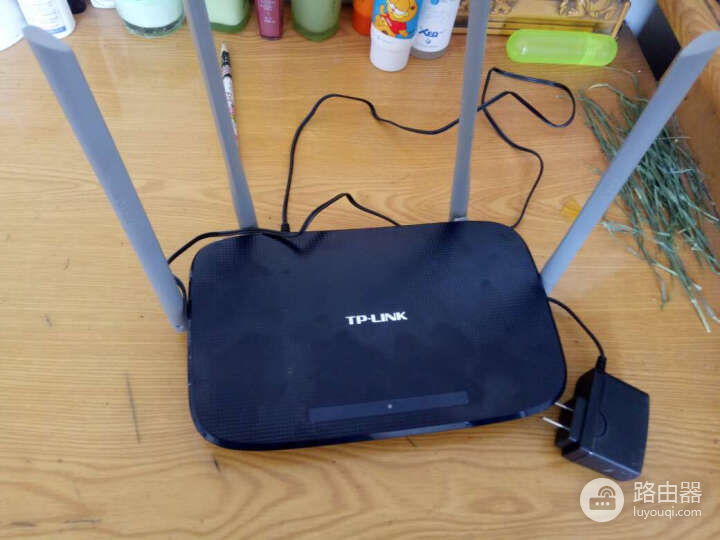 tlwdr6300路由器怎么无线桥接（tlwdr6300路由器无线桥接方法）