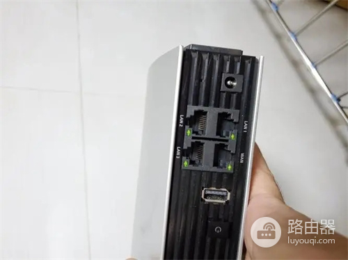 斐讯k3c路由器电源灯不亮怎么回事(斐讯k3c路由器出现电源灯不亮怎么办)