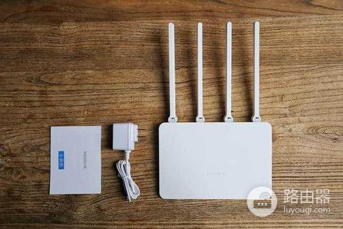 磊科b11路由器是千兆还是百兆(磊科b11路由器是千兆和百兆哪个更好)