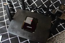 领势MR8300路由器设置设备优先方法