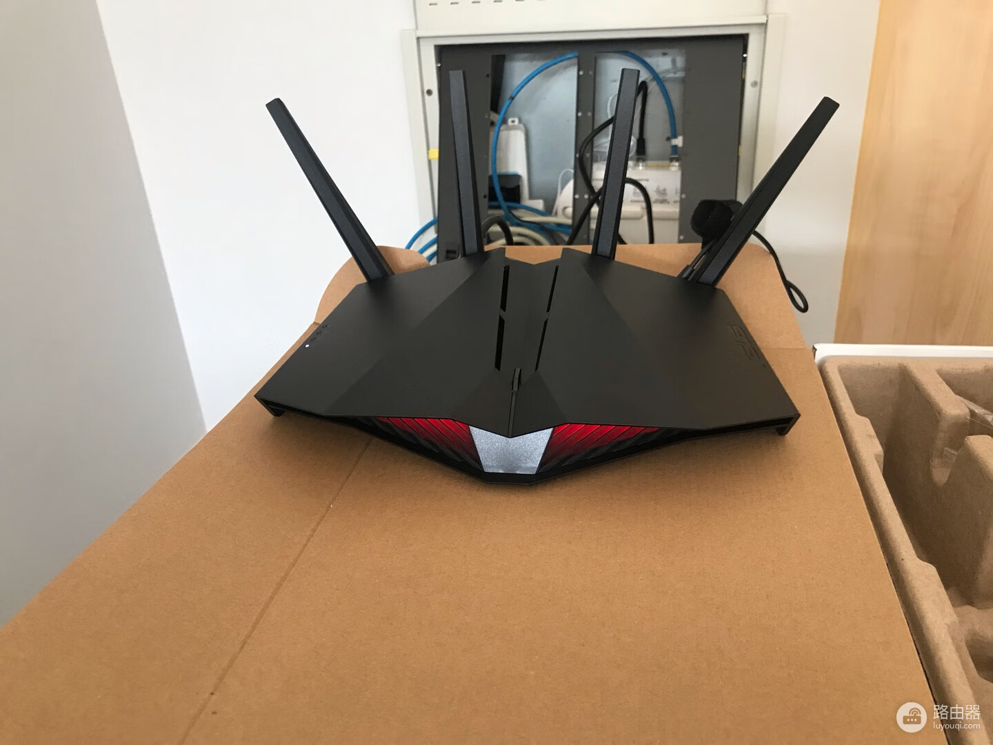 华硕ax82u怎样关闭rgb灯光(华硕ax82u关闭rgb灯光方法)