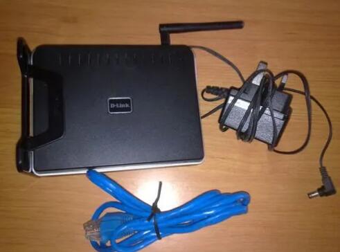 D-Link DIR-300 Iconic 路由器：版本概述和详细配置算法