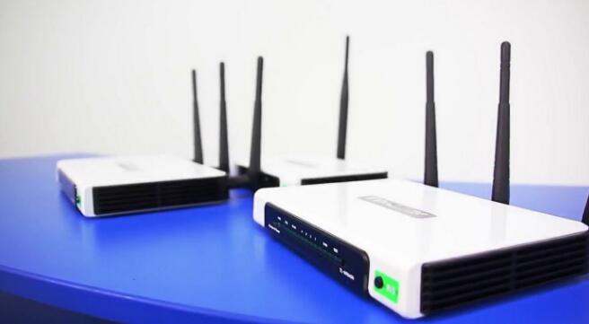 如何连接和配置 TP-Link TL-WR941ND Wi-Fi 路由器？